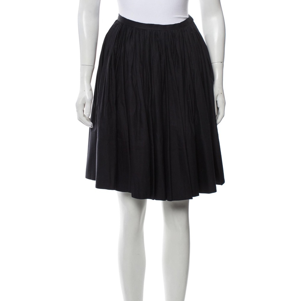 Chanel silk pleated black skirt US 4